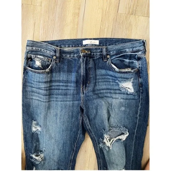 KANCAN Ripped 90’s Boyfriend Jeans - Picture 5 of 9